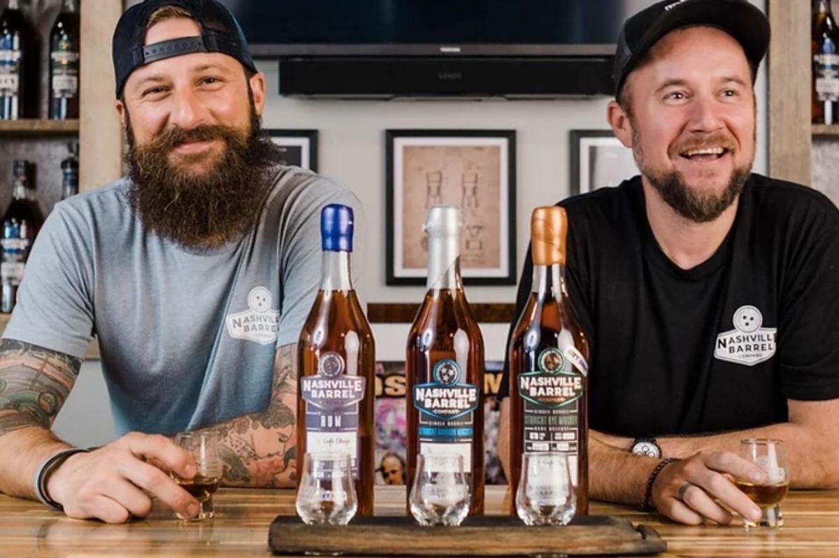 ChicagoDrinksGuide-12142021051406000000-61b87c7e8a677-1